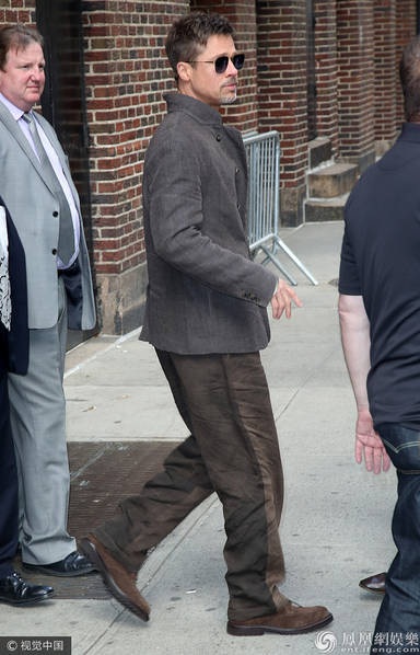 
Trong tháng này, Brad Pitt trở thành cái tên trên các phương tiện truyền thông khi anh bất ngờ xuất hiện trên tạp chí GQ và thú nhận mọi lỗi lầm của bản thân đây cuộc hôn nhân giữa anh và Angelina Jolie tan vỡ. Anh thừa nhận nghiện rượu và không kiểm soát được hành động của bản thân.
