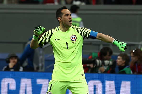 Đội hình tiêu biểu Confederations Cup 2017: An ủi C.Ronaldo - 1 Claudio Bravo thi dấu ấn tượng ở Confederations Cup 2017