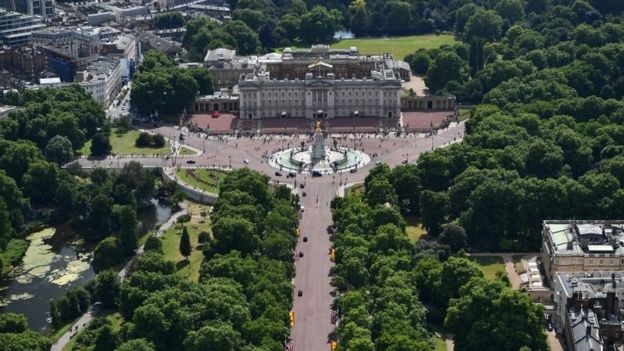 Tấn công bằng dao liên tiếp ở Anh, Bỉ - 2
Cung điện Buckingham ở London, Anh (Ảnh: Getty)
