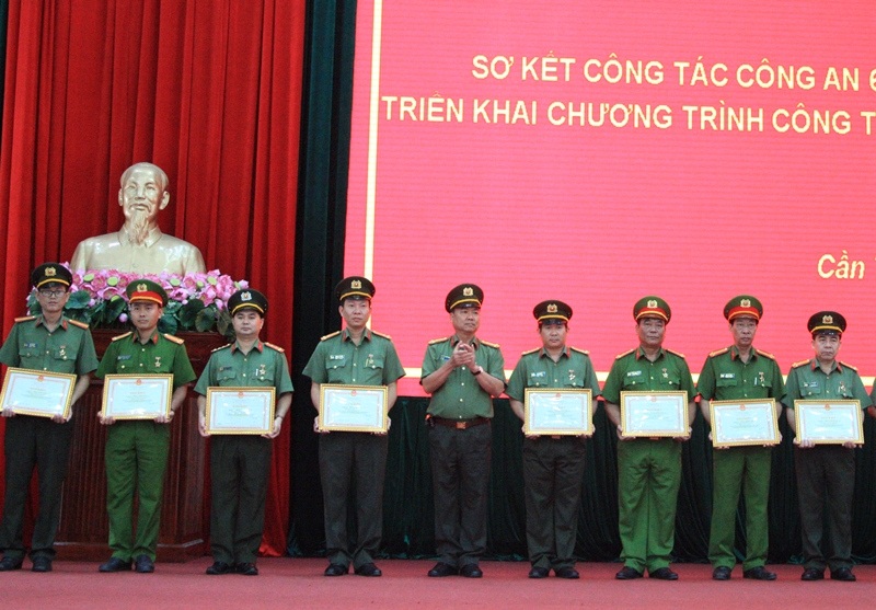 6 tháng, công an phá nhanh 10 vụ trọng án - 1 6 tháng, công an phá nhanh 10 vụ trọng án - 1