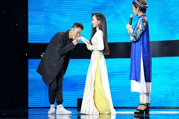 Giang Hồng Ngọc, Tiêu Châu Như Quỳnh “bại trận” trước Mai Tiến Dũng - 1 “Ngọc nữ” Lý Thu Thảo đã chọn kết hợp cùng “soái ca” Mai Tiến Dũng khiến chị em Giang Hồng Ngọc – Như Quỳnh phải ôm nhau vì hụt hẫng.