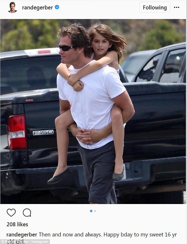 Con gái Cindy Crawford xinh đẹp đón tuổi 16 - 4
Rande Gerber bố của Kaia chia sẻ hình ảnh con gái đáng yêu trong ngày sinh nhật