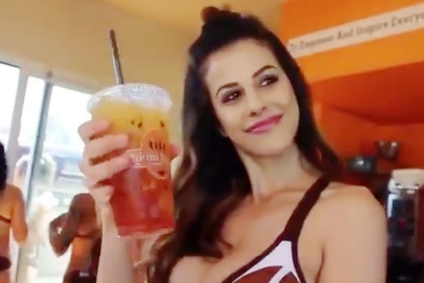 "Bỏng mắt" với "cà phê bikini" ở Mỹ - 4 "Bỏng mắt" với "cà phê bikini" ở Mỹ - 4