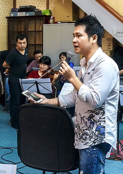 Thanh Lam gây bất ngờ khi hát nhạc Phạm Tuyên - 3 Ca sĩ Trọng Tấn cũng có mặt tại buổi tập luyện.