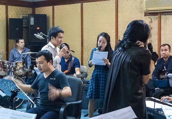 Thanh Lam gây bất ngờ khi hát nhạc Phạm Tuyên - 5 Trọng Tấn, Anh Thơ hé lộ phần hát song ca đầy tình cảm.