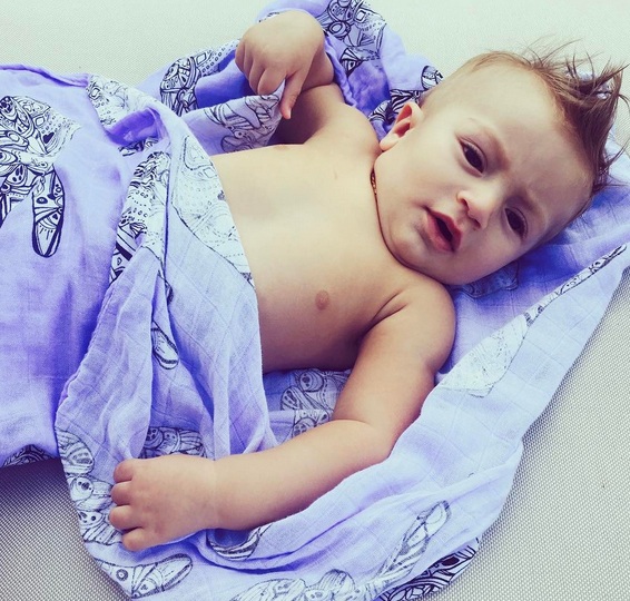 Thiên thần nội y Candice Swanepoel - "Gái một con trông mòn con mắt" - 5
Anacã là kết quả tình yêu lâu năm giữa Candice và Hermann. Cặp đôi đã hẹn hò được 10 năm nhưng không làm đám cưới