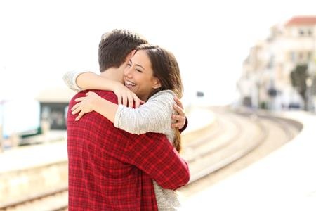 Bạn có biết: Ý nghĩa thực sự của những cái ôm? - 1 Bạn có biết: Ý nghĩa thực sự của những cái ôm? - 1