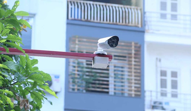 Hà Nội nghiên cứu tích hợp camera nhà dân để quản lý giao thông - 1 Hà Nội đã lắp đặt hàng loạt camera giám sát trên các tuyến đường (Ảnh: Trọng Trinh)