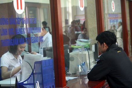 Cán bộ công chức Hà Nội phải hạn chế dùng tiếng địa phương - 1 Sở Văn hóa và Thể thao Hà Nội đang hoàn thiện Quy định phát ngôn của công chức