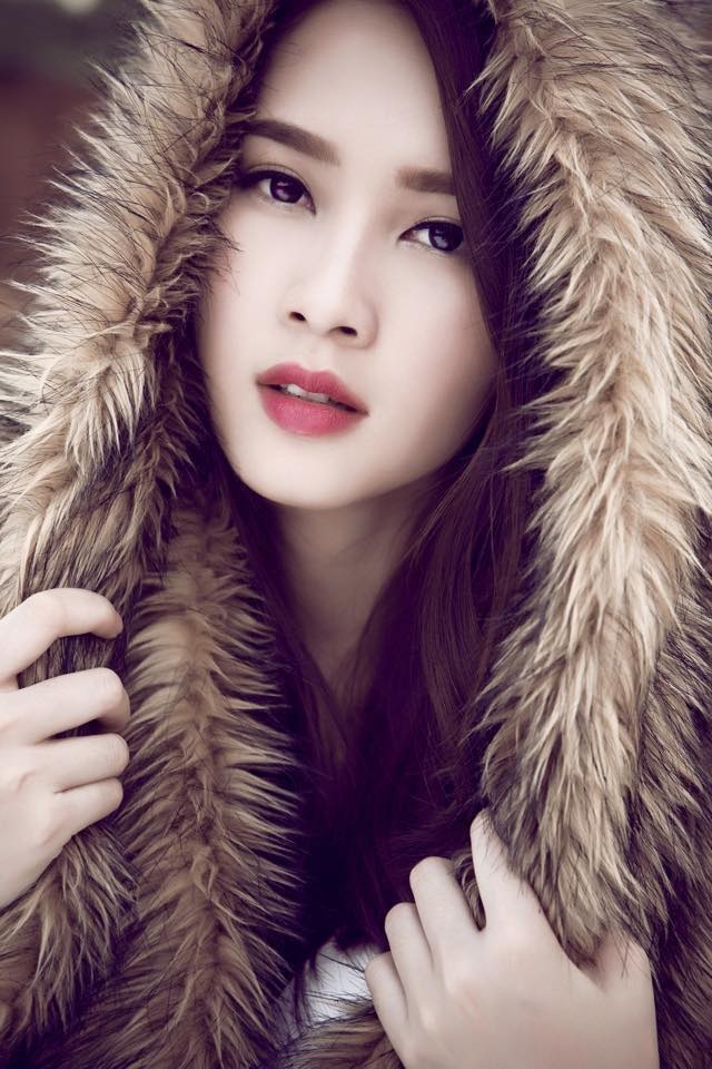 Những Hoa hậu hiếm hoi không “nâng cấp vòng 1”, “đập mặt xây lại” - 8 Thu Thảo dường như là minh chứng cho thấy vẻ đẹp tự nhiên vẫn luôn chiếm thế thượng phong, được công chúng đánh giá cao giữa showbiz quá nhiều vẻ đẹp “búp bê nhựa”.