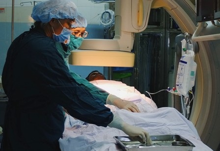 Cứu thanh niên tắc động mạch khoeo thoát nguy cơ cụt chân - 1 Nhờ được can thiệp kịp thời người bệnh đã thoát khỏi nguy cơ phải đoạn chi
