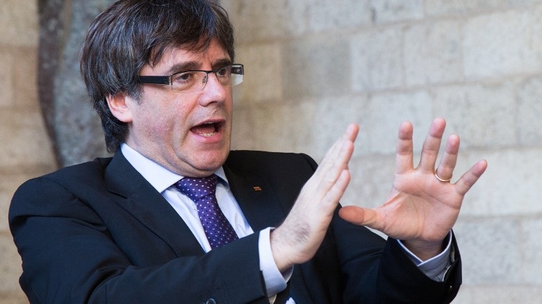 Lãnh đạo Catalonia đối mặt nguy cơ ngồi tù 30 năm - 1 Thủ hiến Catalonia Carles Puigdemont (Ảnh: AFP)