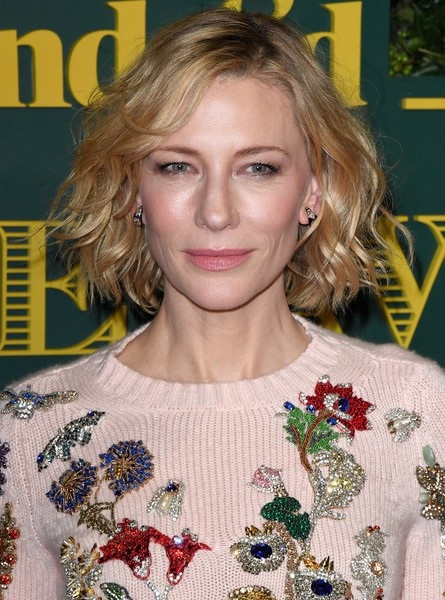 Cate Blanchett: 48 tuổi da vẫn căng mịn - 3
Ngôi sao người Úc là một trong những sao nữ Hollywood sở hữu làn da đẹp nhất ở tuổi U50