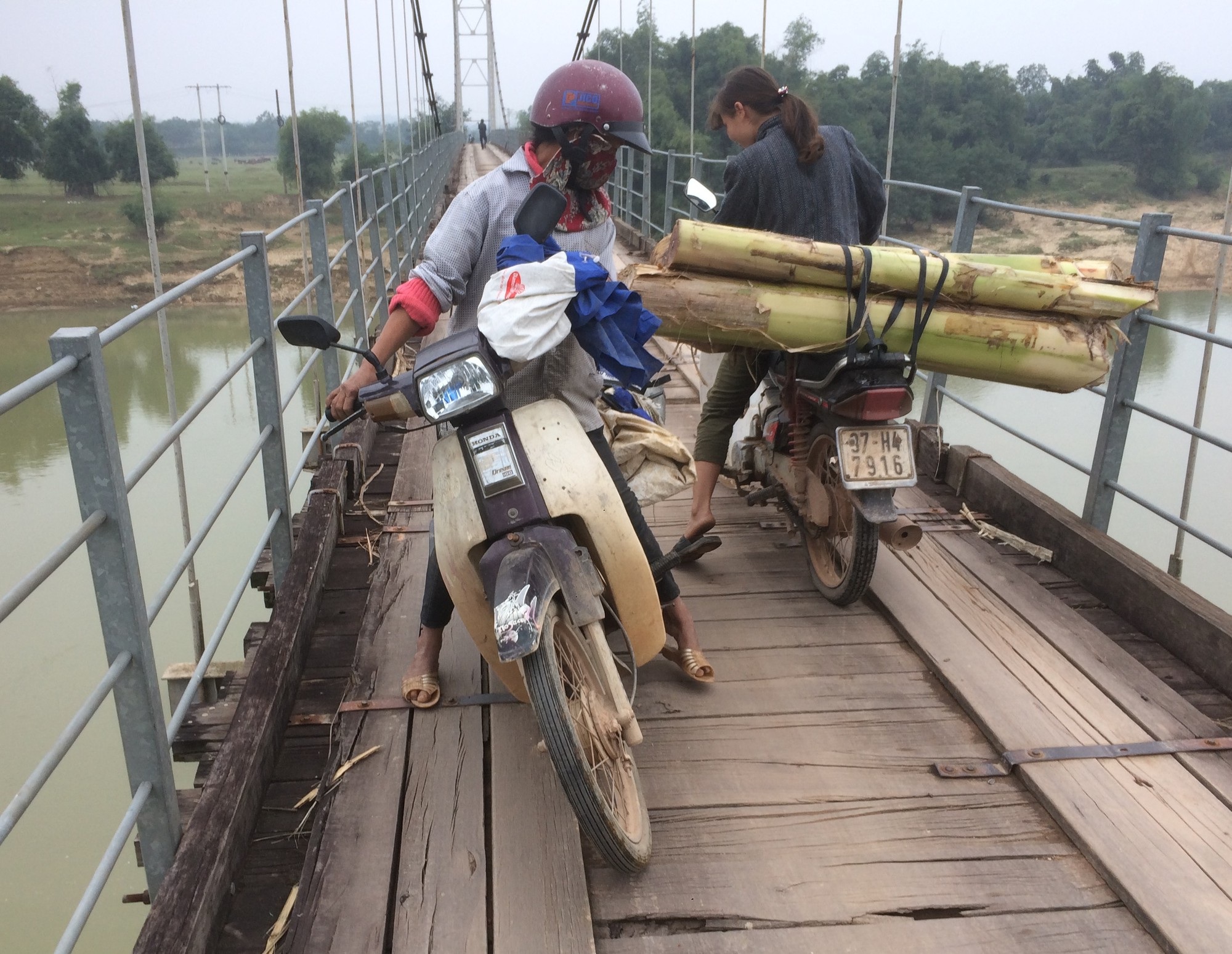cầu 4 cầu 4