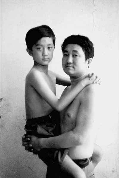 Năm 1996, cậu bé Tian Li đã trở nên trưởng thành hơn