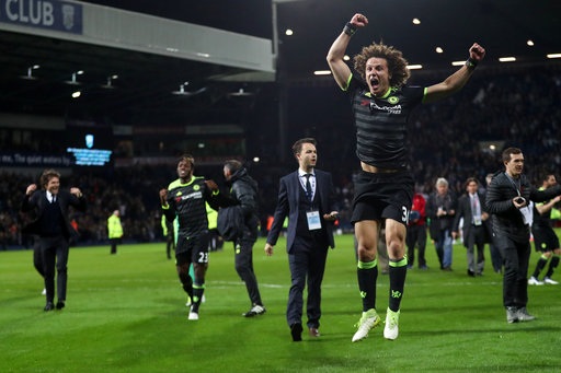 Niềm hạnh phúc vỡ òa của Chelsea sau khi vô địch Premier League - 10 David Luiz thừa nhận đã mơ tới danh hiệu Premier League khi trở về Chelsea