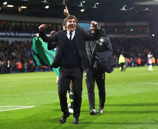 Niềm hạnh phúc vỡ òa của Chelsea sau khi vô địch Premier League - 9 Ông thày người Italia thành công ngay trong mùa giải đầu tiên dẫn dắt Chelsea