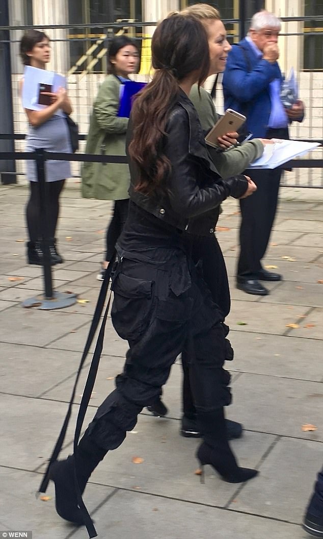 
Ngôi sao 34 tuổi đang có một loạt kế hoạch quay lại với công việc sau 5 tháng ở ẩn.
