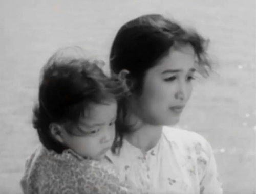 Những nguyên mẫu anh hùng - liệt sĩ “bất tử” trên màn ảnh Việt - 1 NSND Trà Giang vào vai Chị Tư Hậu. Ảnh: TL.