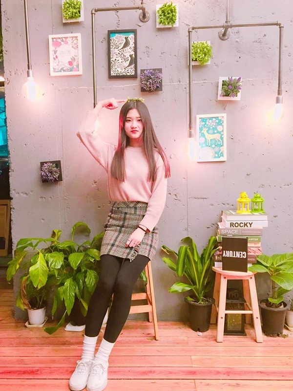 “Hot girl ván trượt” gây sốt cộng đồng mạng - 10 “Hot girl ván trượt” gây sốt cộng đồng mạng - 10