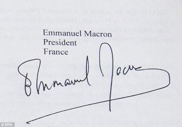 "Soi" chữ ký của các nguyên thủ G7 - 8