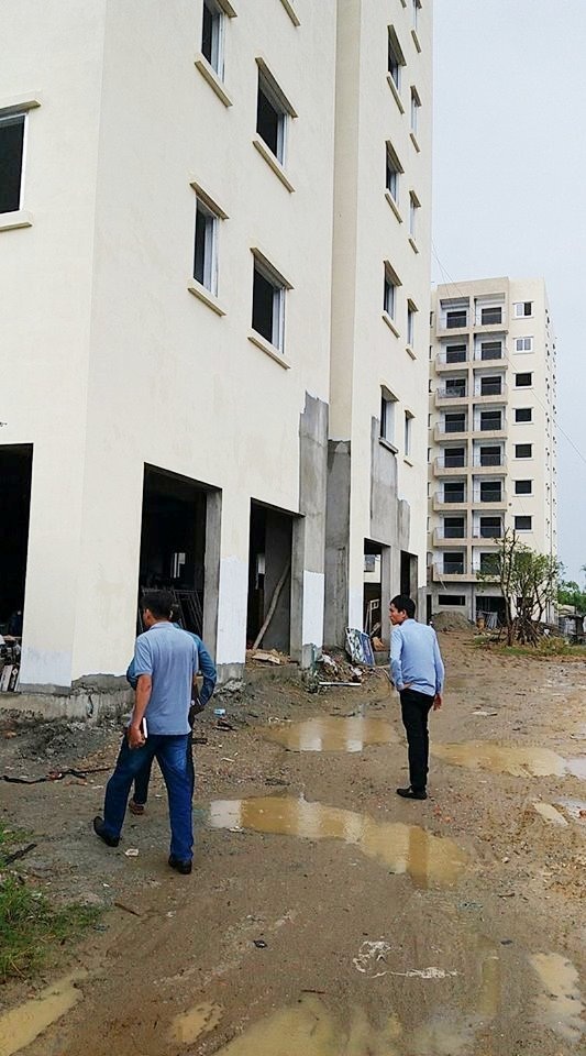 Dự án Nhà ở xã hội Aranya Huế chậm tiến độ, ì ạch như “rùa bò” - 5 Đường dẫn vào lầy lội bùn đất