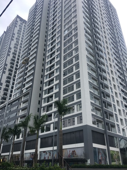 Hàng chục hộ dân chung cư cao cấp tố căn hộ bị hụt diện tích - 3
Khách hàng khiếu nại nhiều sai phạm tại chung cư cao cấp Imperia Garden.