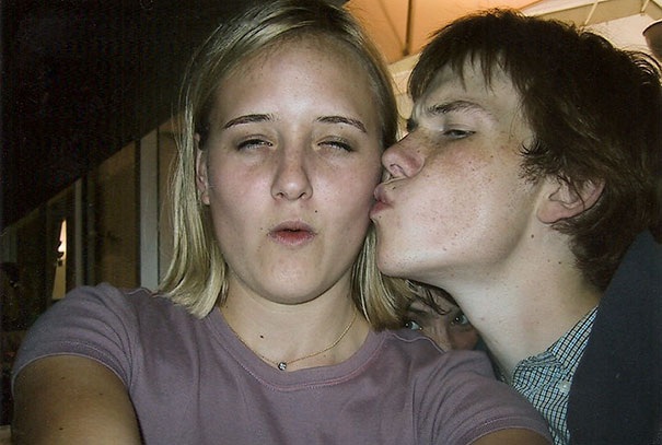 
Đứa em đáng ghét phá hỏng ảnh tình cảm của tôi rồi..
