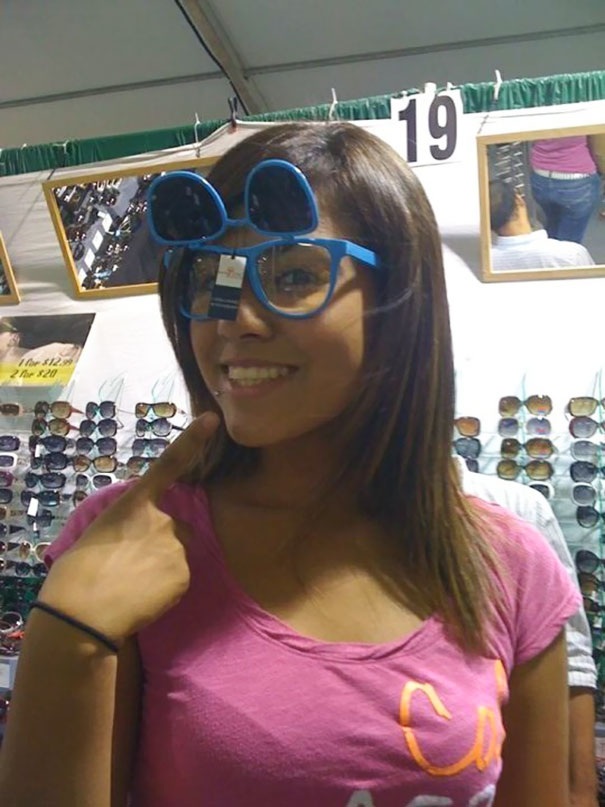 
Cái gương phản chủ!
