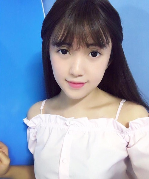9X miền Tây kể về nỗi đau kinh hoàng khi chuyển giới - 1
Chắc hẳn sẽ hiếm người nhận ra cô gái xinh như búp bê này từng là một chàng trai