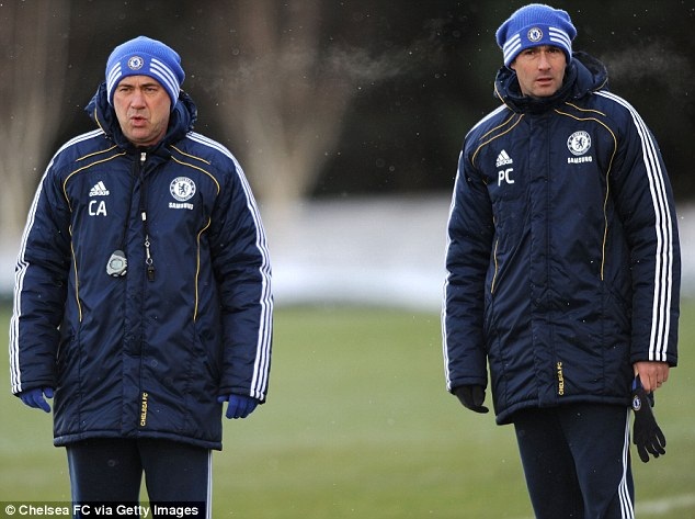 
Clement (phải) từng làm việc trong ban huấn luyện của Carlo Ancelotti tại Chelsea
