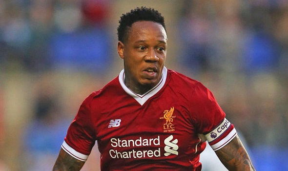Việc HLV Jurgen Klopp gạch tên Nathaniel Clyne là điều bất bất đắc dĩ. Cầu thủ này vẫn chưa thể hồi phục chấn thương hồi tháng Bảy. Các bác sĩ cũng chưa hẹn ngày trở lại của hậu vệ phải người Anh. Do đó, HLV người Đức cũng chẳng muốn mạo hiểm điền tên cầu thủ chấn thương vào danh sách dự vòng bảng Champions League.