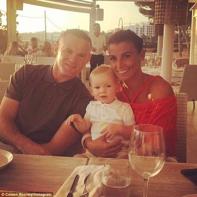 Coleen Rooney không quan tâm khi bị chê béo - 5
Tôi biết rằng có nhiều người còn béo hơn tôi vẫn vào chê bai. Ngày trẻ, có thể những bình luận đó khiến tôi buồn lòng nhưng giờ thì không