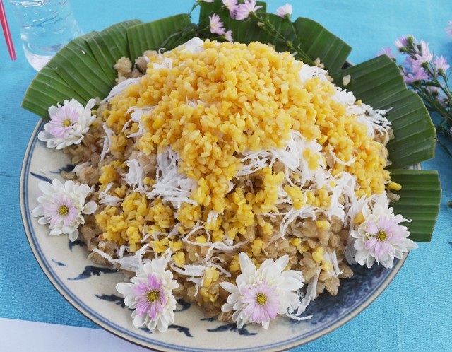 Thòm thèm những món bánh "ăn chơi" của người Khmer - 5 Cốm dẹp.