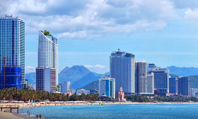 Condotel tăng trưởng "không bình thường" - 1
Đầu tư vào căn hộ khách sạn (condotel) đang là trào lưu mới trong giới địa ốc trong thời gian gần đây.
p.p1 {margin: 0.0px 0.0px 13.0px 0.0px; font: 13.0px Helvetica}
p.p2 {margin: 0.0px 0.0px 0.0px 0.0px; font: 13.0px Helvetica; min-height: 16.0px}
p.p3 {margin: 0.0px 0.0px 13.0px 0.0px; font: 13.0px Helvetica; min-height: 16.0px}