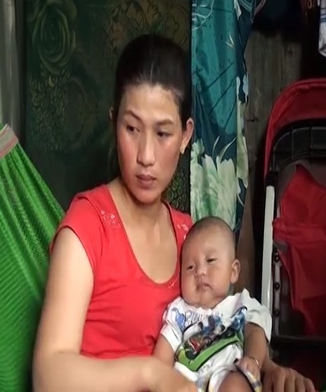 Liều lĩnh giấu ma túy trên mình bé 3 tháng tuổi - 2
Liên còn liều lĩnh giấu ma túy trong mình đứa con chưa đầy 3 tháng tuổi của mình