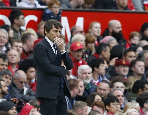 Chelsea - Tottenham: Chung kết sớm của mùa giải - 1
Conte câm lặng ở Old Trafford, đội bóng của ông có trận đấu tế nhất trong 10 năm gần đây