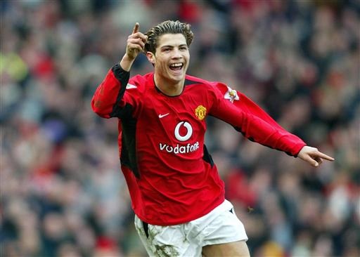 5 nơi có thể giải cứu C.Ronaldo khỏi Real Madrid - 1
C.Ronaldo từng gắn bó với MU sáu năm 2003 - 2009