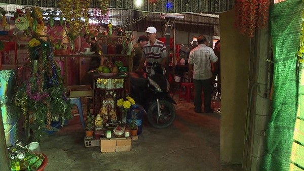 Mở quán cà phê kích dục, trấn lột tài sản của khách - 1
Quán cà phê của Tuyết