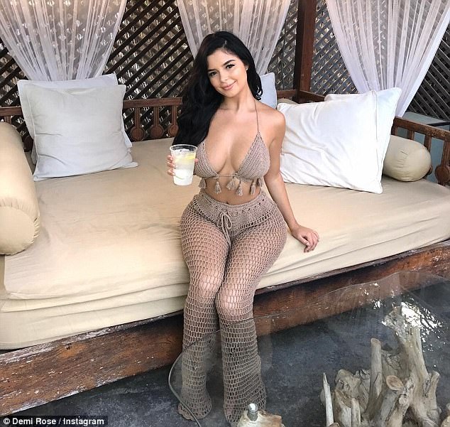 Demi Rose vẫn giữ quan hệ với Rapper gốc Việt Tyga - 5
Demi Rose hiện khá giàu có và nổi tiếng, cô thừa nhận mình gặp may nên trở thành sao đình đám như hiện nay