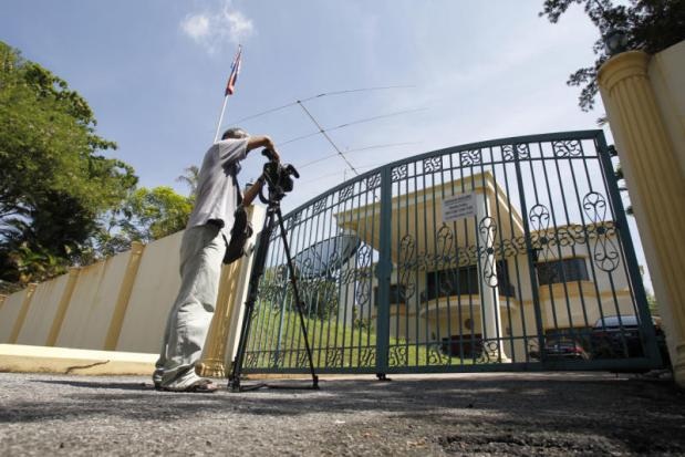 Cảnh sát Malaysia vào đại sứ quán Triều Tiên - 1
Đại sứ quán Triều Tiên tại Malaysia (Ảnh: AP)