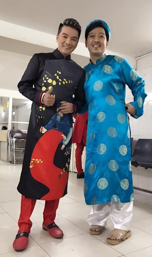 Sao Việt làm gì trong 3 ngày Tết Đinh Dậu? - 17 Đàm Vĩnh Hưng hội ngộ Trường Giang