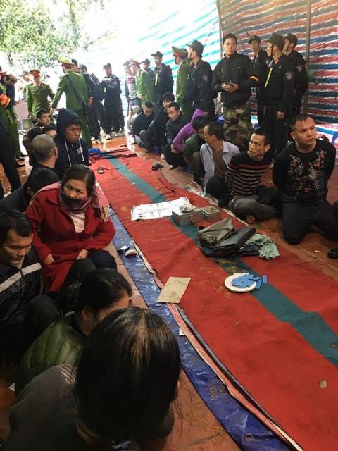 Công an Hà Nội triệt phá một ổ đánh bạc quy mô lớn gần đây (Ảnh minh hoạ).