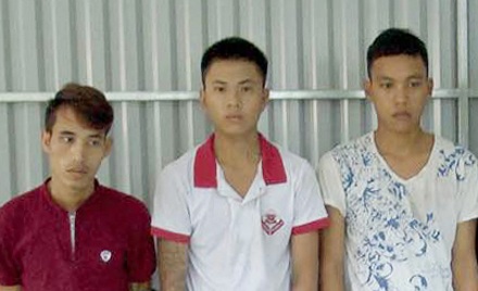 Mâu thuẫn tại quán karaoke, dùng chai bia đánh chết người - 2 Các đồng phạm của Khôi trong vụ đánh chết người tại quán karaoke.