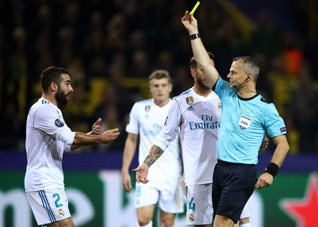 Dani Carvajal có nguy cơ bị treo giò 3 trận