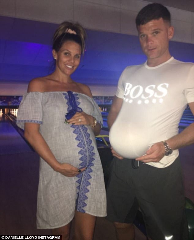 
Tuy nhiên người đẹp sắp sinh thêm đứa con trai thứ 4
