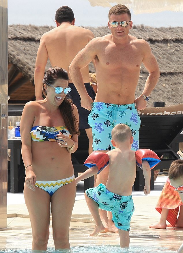 Hoa hậu bị tước vương miện hạnh phúc bên bạn trai - 9
Danielle Lloyd rất có thể sẽ sinh thêm đứa con thứ 5!