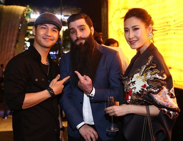 Đông đảo sao Việt háo hức gặp gỡ đạo diễn phim "Kong: Đảo đầu lâu" tại Việt Nam - 13 Đông đảo sao Việt háo hức gặp gỡ đạo diễn phim "Kong: Đảo đầu lâu" tại Việt Nam - 13