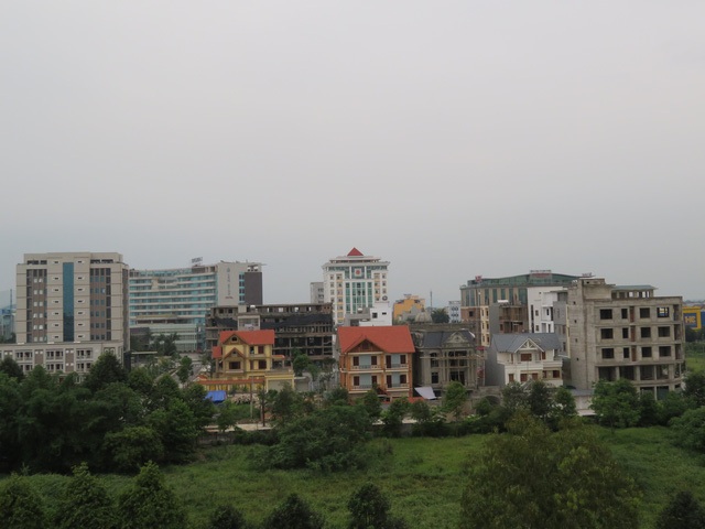 Bắt đầu kiểm tra việc “thâu tóm đất vàng giá bèo” ở Thanh Hóa - 1
Dự án khu đô thị thương mại Đông Hương, TP Thanh Hóa với tai tiếng về việc giao đất giá bèo cho nhà đầu tư (Ảnh: Gia đình và Xã hội).