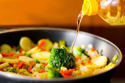 Thay thế hoàn toàn mỡ động vật bằng dầu thực vật là một thói quen sai lầm - 3 Thay thế hoàn toàn mỡ động vật bằng dầu thực vật là một thói quen sai lầm - 3